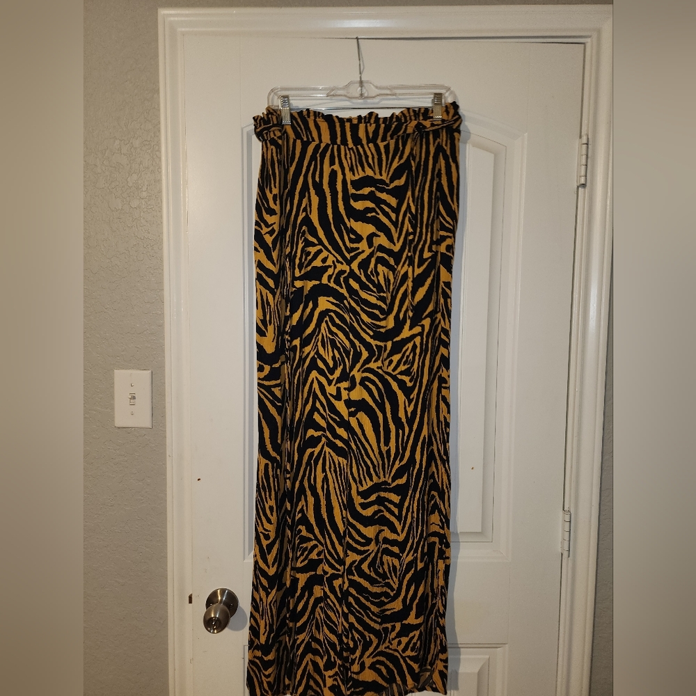 Wide leg Yellow and black zebra print drawstring pants